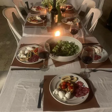 Trullo Dal Commendatore 오스투니