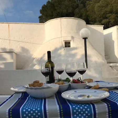 Trullo Dal Commendatore * 오스투니